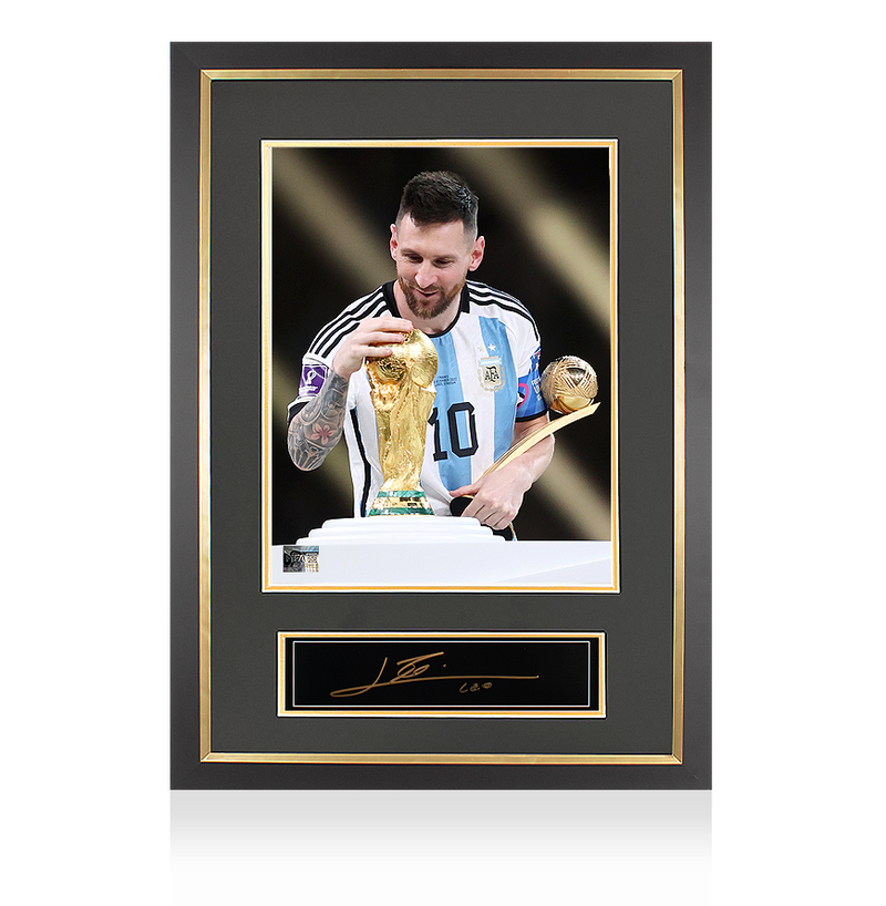 Placa oficial assinada e porta-retratos da Copa do Mundo da FIFA de Lionel Messi: Vencedor de 2022