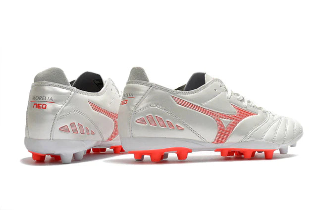 Chuteira de Campo Mizuno Morelia Neo Prata e Laranja