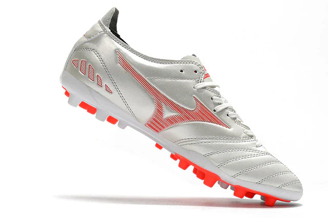 Chuteira de Campo Mizuno Morelia Neo Prata e Laranja